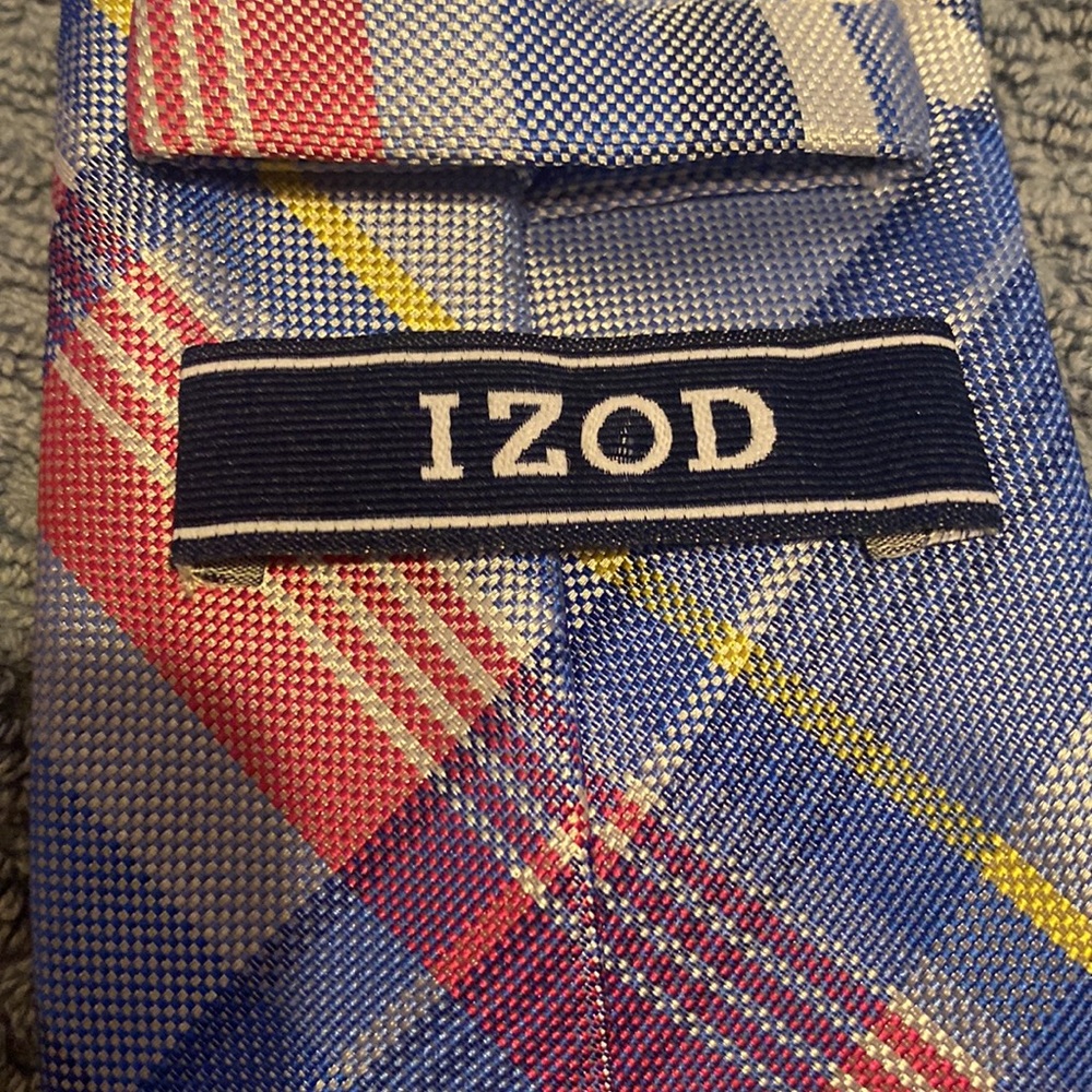 Izod Tie ~ blue with a coral/pink & yellow stripes! Beautiful colors!! - Picture 5 of 8